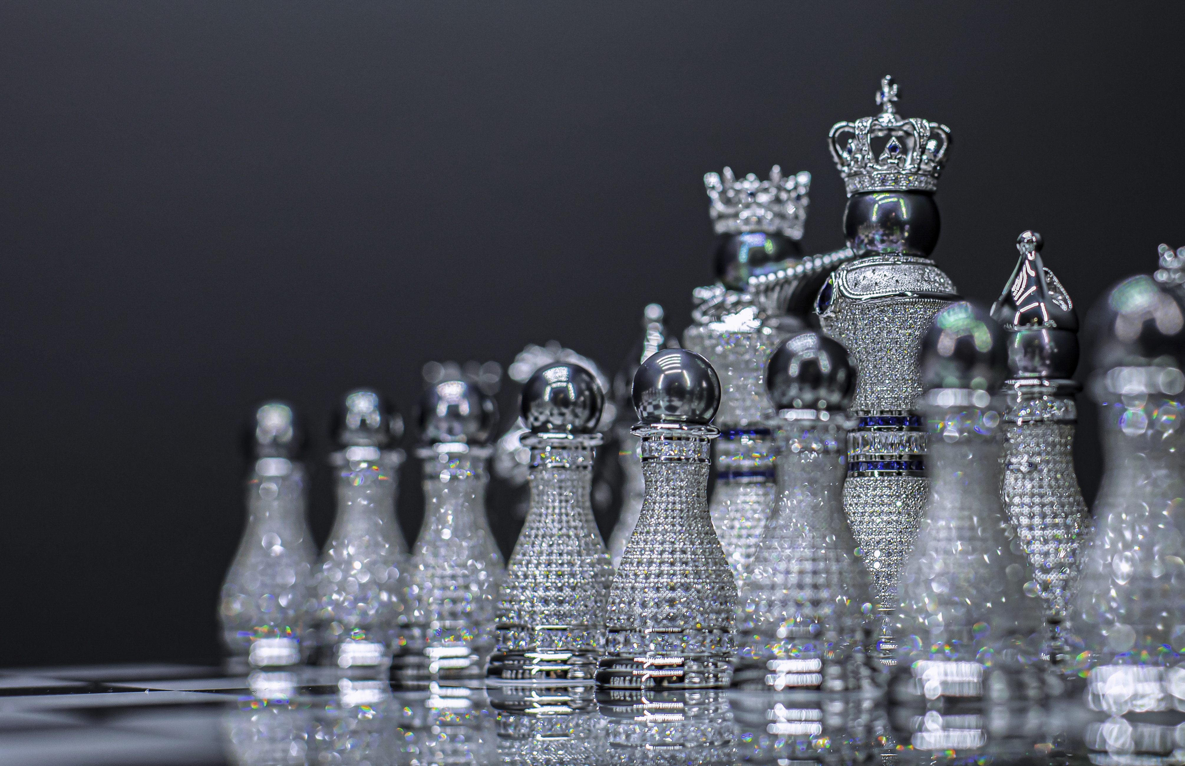 Grand Collection Signature Series Luxury Staunton Chess Pieces in